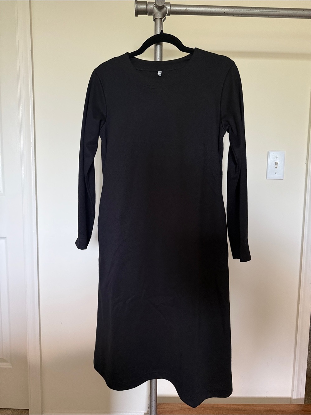 Black Long Sleeve Women's Midi Dress